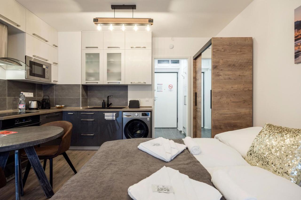 Central Sphere Apartment Budapest Exterior photo